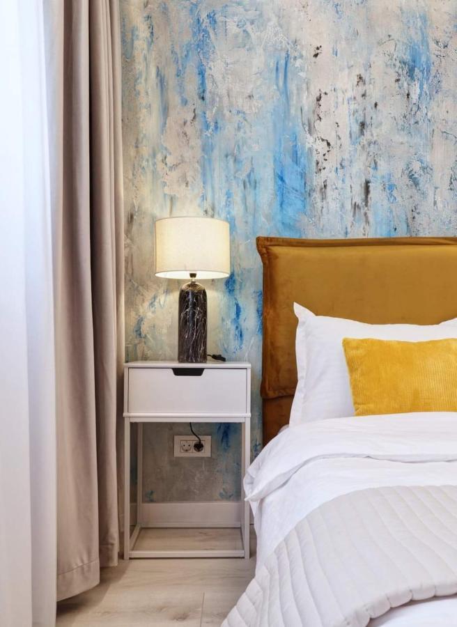 Government Deluxe Studio By Magic Apartments Bucureşti Ngoại thất bức ảnh